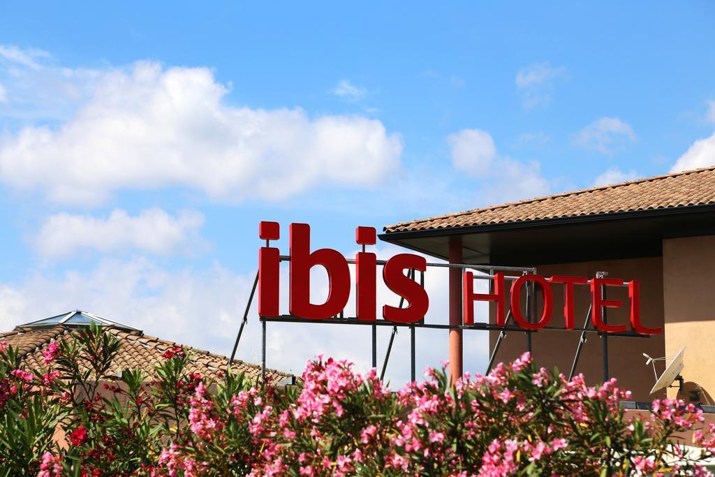 Ibis Aubenas Hotell Exteriör bild